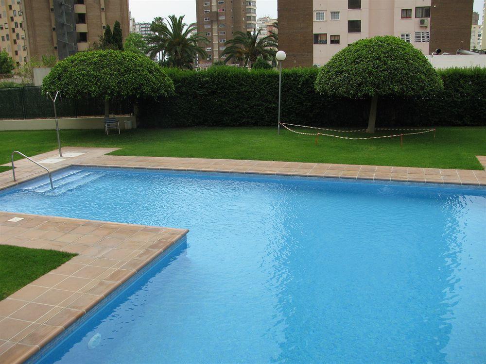 Apartamentos Torre Ipanema ベニドルム エクステリア 写真