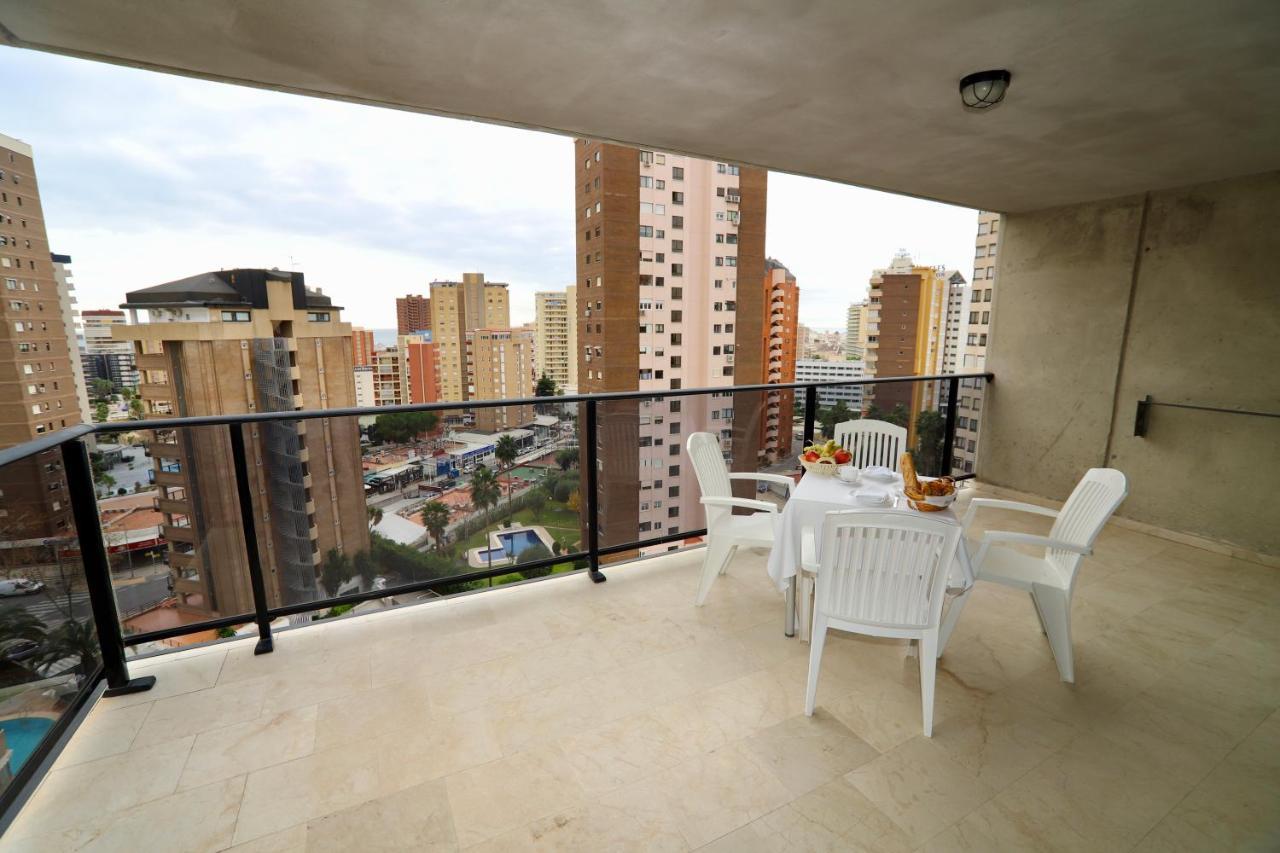 Apartamentos Torre Ipanema ベニドルム エクステリア 写真