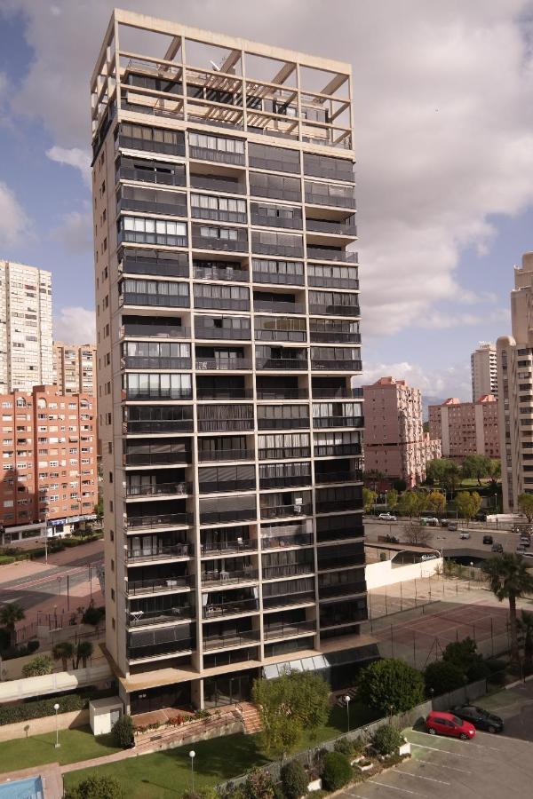 Apartamentos Torre Ipanema ベニドルム エクステリア 写真