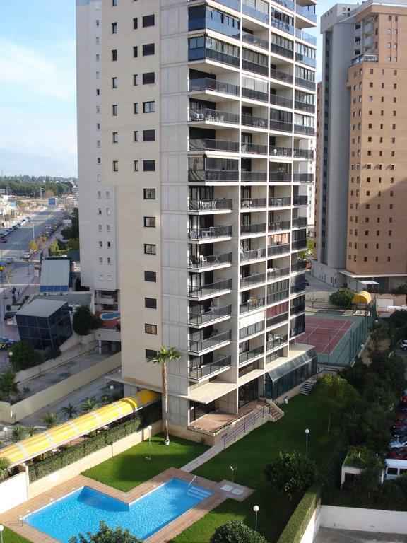 Apartamentos Torre Ipanema ベニドルム エクステリア 写真